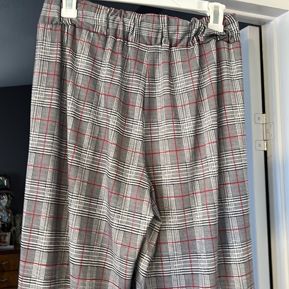 Robert Louis plaid stretch dress pants, bellbottoms - Picture 6 of 6